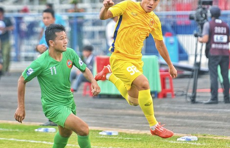 Giải Hạng nhất 2021: Khởi đầu bất ngờ