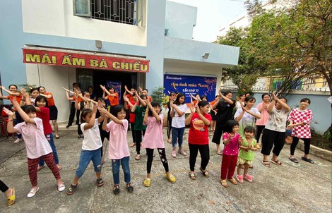 Hình thành thói quen ăn uống lành mạnh và lối sống năng động cho trẻ nhỏ