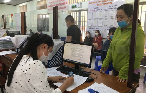 QUÁ TẢI GIẢI QUYẾT HỒ SƠ HÀNH CHÍNH (*): Những việc cần làm ngay