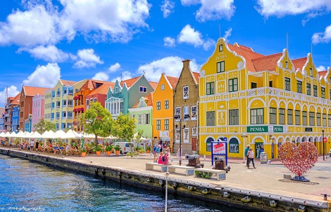 Curacao mở cửa hoàn toàn, miễn phí khách sạn đón du khách