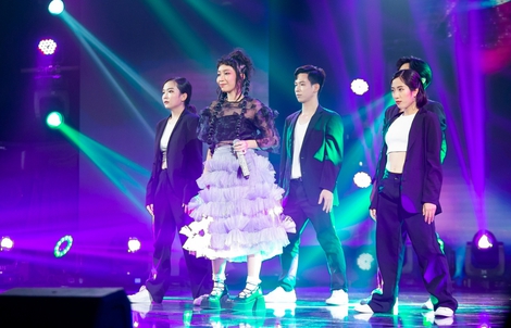 Con gái ca sĩ Mỹ Linh lấy lại hình ảnh sau scandal "khoe mông"