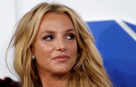 Britney Spears vẫn phải chịu sự giám hộ của cha