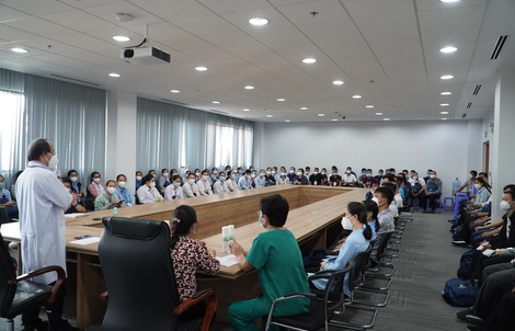 TP HCM: Tổ phản ứng nhanh sẽ giúp người dân mua thuốc trị bệnh