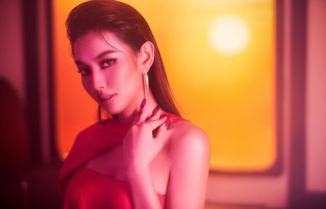 Thùy Tiên tung ảnh "bỏng mắt" trước khi sang Thái Lan