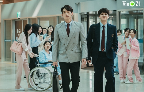 Bi/Rain tái xuất ấn tượng trong phim "Bác sĩ ma"
