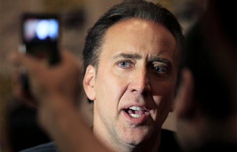 Tài tử Nicolas Cage: “Diễn viên điện ảnh cần biết sử dụng súng!”