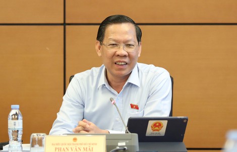 Chủ tịch UBND TP HCM Phan Văn Mãi nêu vấn đề liên quan ngân hàng SCB, xăng dầu