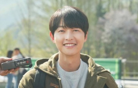 “Cậu út nhà tài phiệt” bị chê lọc mặt Song Joong-ki quá đà!