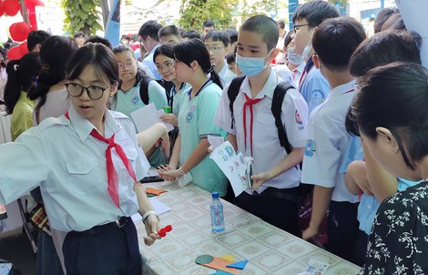 TP HCM: Hàng ngàn học sinh tìm câu trả lời "Học toán có thật sự gian nan?"