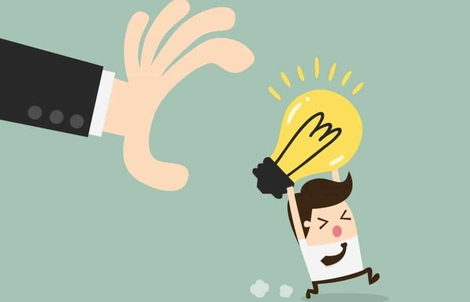 TÔI LÊN TIẾNG: Trường ĐH in pano có hình cờ Trung Quốc - vượt quyền và trộm cắp