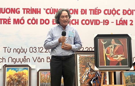 Triển lãm tranh quyên tiền ủng hộ trẻ em mồ côi do đại dịch COVID-19