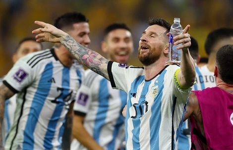 Lionel Messi tỏa sáng trận cầu 1.000, đua kỷ lục World Cup