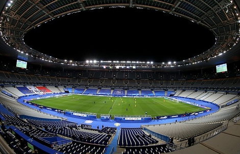 Nga bị tước quyền đăng cai, chung kết Champions League thi đấu tại Paris