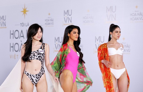 Bikini "thiêu cháy" sân khấu Hoa hậu Hoàn vũ 2022