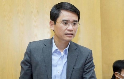 Một cựu Bí thư thị ủy, cựu Chủ tịch UBND thị xã bị kỷ luật cảnh cáo do liên quan Việt Á