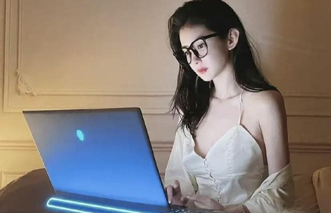 Hot girl bốc phốt thêm nghệ sĩ mua dâm hậu Lý Dịch Phong