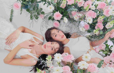 Thùy Tiên khoe "trọn vẻ đẹp", dân mạng sốt hầm hập
