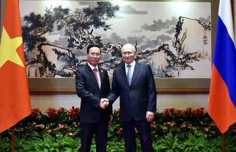 Chủ tịch nước Võ Văn Thưởng gặp Tổng thống Nga Vladimir Putin