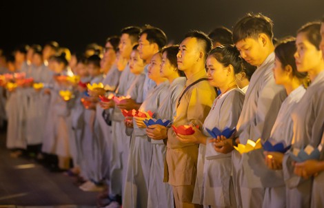 Phật tử mong chờ ngày lễ Vía Quán Thế Âm xuất gia tại núi Bà Đen Tây Ninh