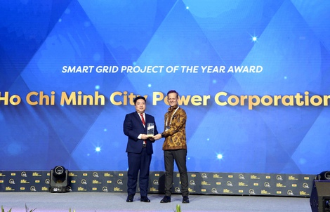 EVNHCMC đạt giải thưởng "Dự án lưới điện thông minh của năm - Smart Grid project of the year"