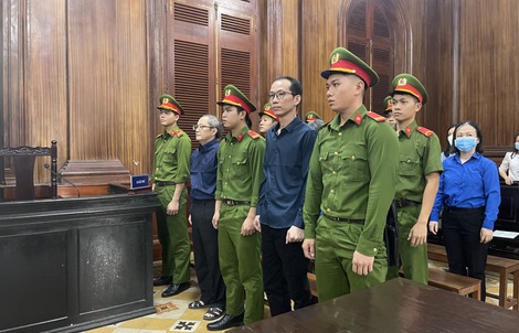 Diễn biến bất ngờ sau khi cựu giám đốc Bệnh viện TP Thủ Đức được gặp mẹ