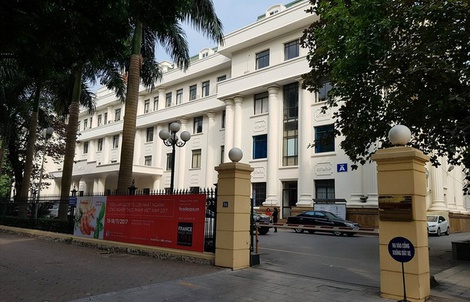 Bắt 5 cán bộ của Bộ Công Thương