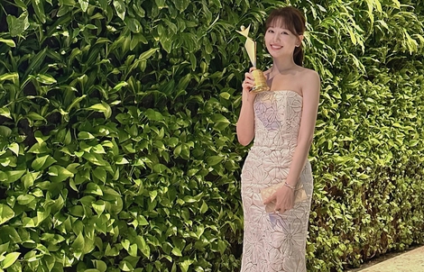 Hari Won bất ngờ nhận giải tại Hàn Quốc