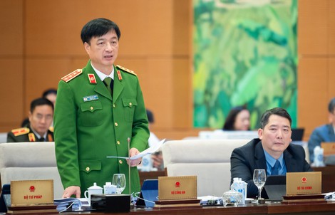 Thượng tướng Nguyễn Duy Ngọc: Nhiều đối tượng dùng vũ khí thô sơ để cướp ngân hàng