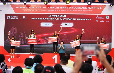 Các nữ runner Việt Nam vượt trội trong giải Marathon Quốc tế Thành phố Hồ Chí Minh Techcombank mùa thứ 6