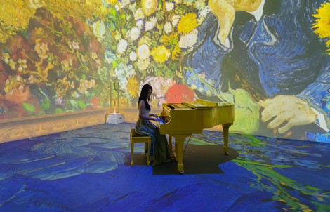 Triển lãm Van Gogh Art Lighting Experience nằm trong top điểm đến đón năm mới được yêu thích nhất TP HCM