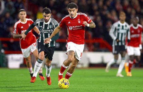 Thua như thói quen, Man United gục ngã trước tân binh Nottingham Forest