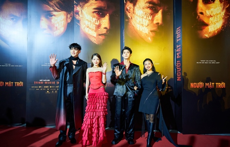 Showbiz Việt tụ hội chúc mừng Chi Pu, Thuận Nguyễn