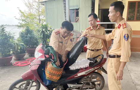 Bắt quả tang nhiều xe biển số Đồng Tháp vận chuyển hàng cấm sang An Giang