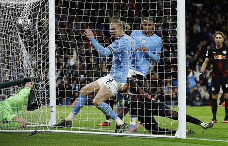 Haaland bùng nổ 5 bàn, Man City thắng hủy diệt RB Leipzig 7-0
