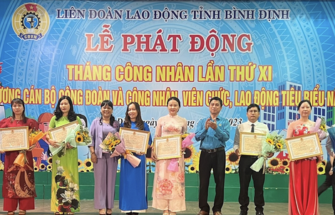 Ấm áp lễ phát động Tháng Công nhân tại Bình Định