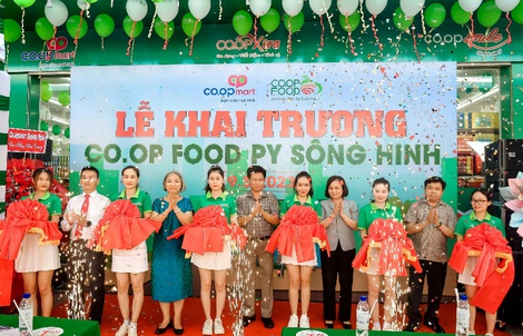 Mừng 34 năm thành lập Saigon Co.op – hệ thống Co.op Food mở cửa hàng mới