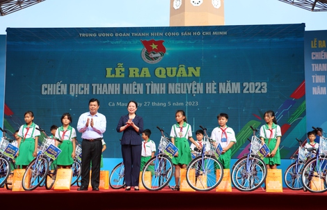 Nhiều hoạt động ý nghĩa của Phó Chủ tịch nước Võ Thị Ánh Xuân tại Cà Mau