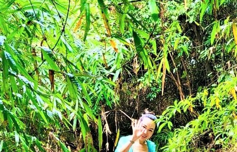 Làm nông đâu cần chân lấm tay bùn!