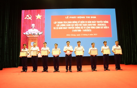Truyền thống là động lực để lực lượng Cảnh sát biển thi đua
