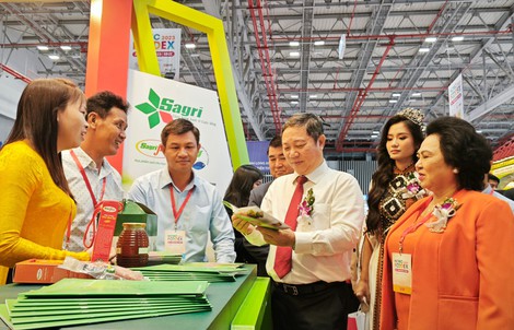 Thịt heo tuyết Nhật Bản gây tò mò tại triển lãm lương thực - thực phẩm ở TP HCM