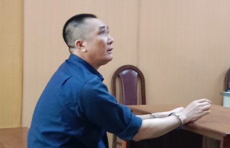 Đưa nhiều phụ nữ vào tròng, bị cáo nói "do tôi đẹp trai"!