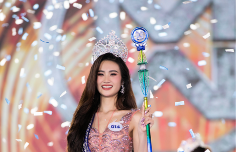 Hoa hậu Huỳnh Trần Ý Nhi làm điều không tưởng sau đăng quang