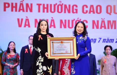 PCT Tập đoàn KN Holdings được tặng Huân chương Lao động hạng Nhất