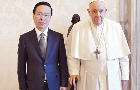 Chủ tịch nước Võ Văn Thưởng hội kiến Giáo hoàng Francis
