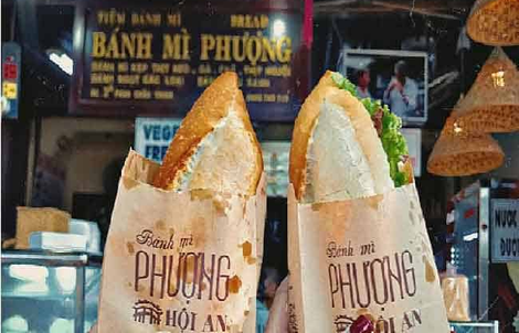 Ít nhất 141 người ngộ độc, chủ tiệm bánh mì Phượng nói gì?