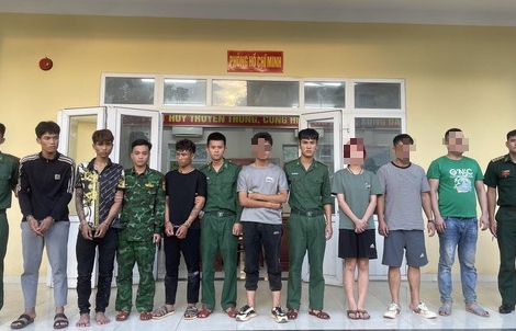 Khống chế nhóm người Trung Quốc tìm cách xuất cảnh trái phép sang Lào