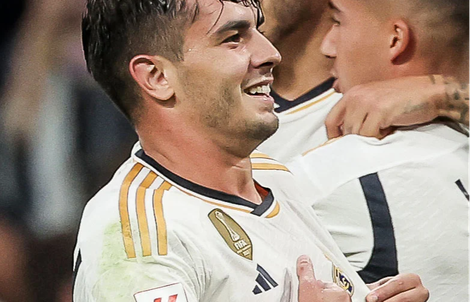 Kép phụ tỏa sáng, Real Madrid thắng dễ dàng Las Palmas