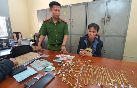 Thủ đoạn tinh vi của "đạo chích" trộm hàng chục cây vàng
