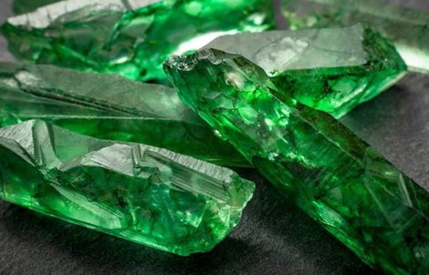 Thay đổi “vận mệnh” với màu may mắn trong 2024