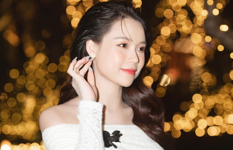 Showbiz Việt: Những người đẹp chờ đón "rồng con"!